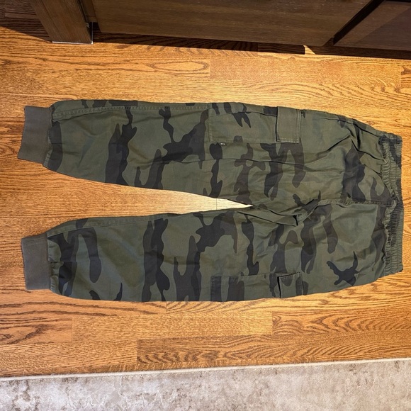 TNA Olive Green/black combat cargo pant elastic waist drawstring women’s Small - Picture 3 of 9